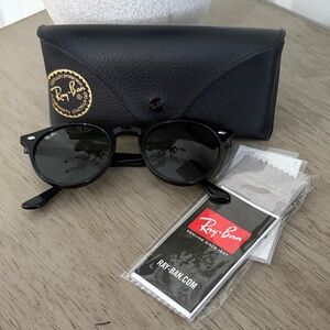Ray-Ban Havana Classic Black Sunglasses with Case